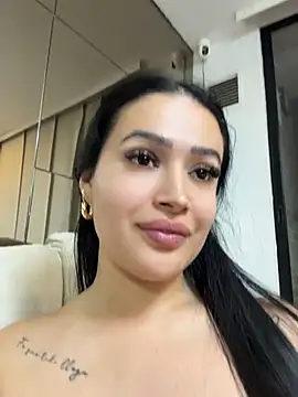 Sara_fun stripchat live cam model