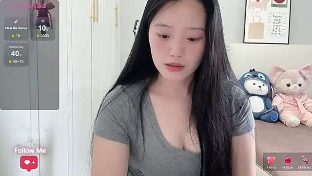 --bee-- stripchat live cam model