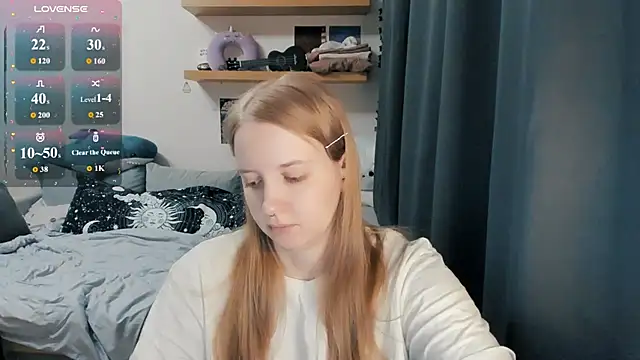 Alyaley stripchat live cam model