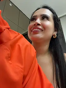 Sara_fun stripchat live cam model