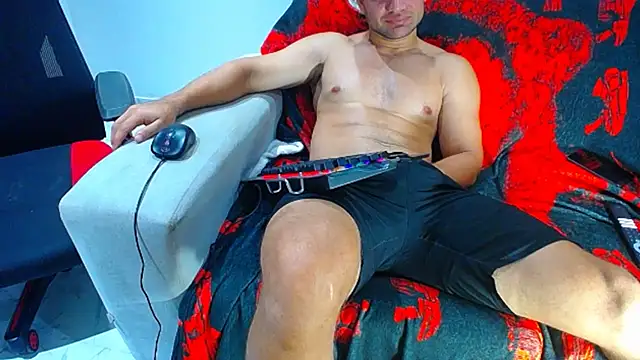 hugo_19cm stripchat live cam model