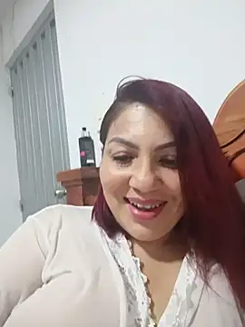 Agata_Traviesa stripchat live cam model