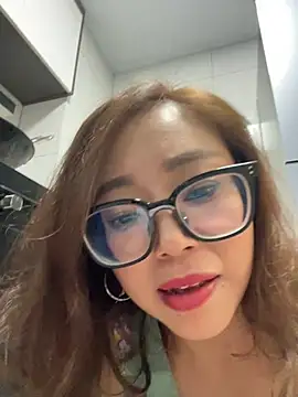 Chenbao-888 stripchat live cam model