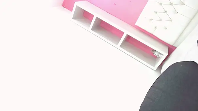 mane_thopsom stripchat live cam model
