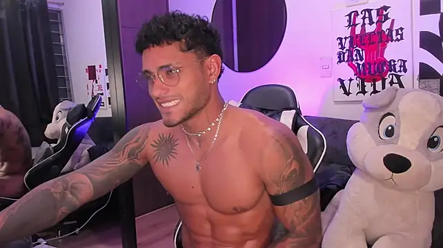 Alessandro_Vanni stripchat live cam model