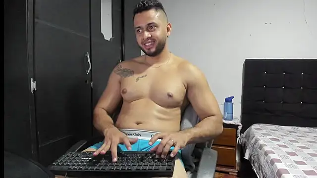 Ryan_xc1 stripchat live cam model