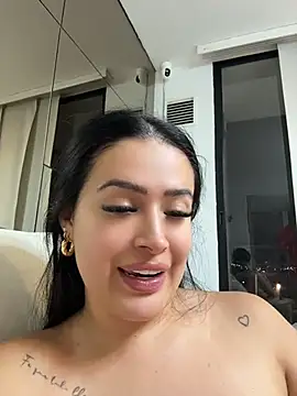 Sara_fun stripchat live cam model