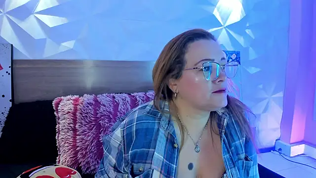 SammiraMorgan stripchat live cam model