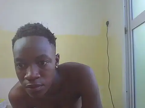 Swt_Coco254 stripchat live cam model