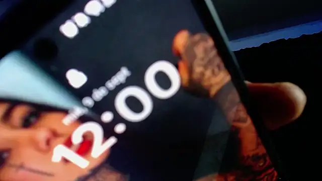 Adam_Hudsond stripchat live cam model