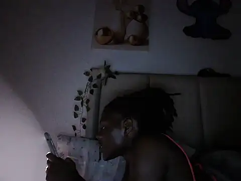 yourslut-Aisha stripchat live cam model