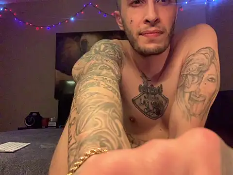 JuicyJoshy stripchat live cam model