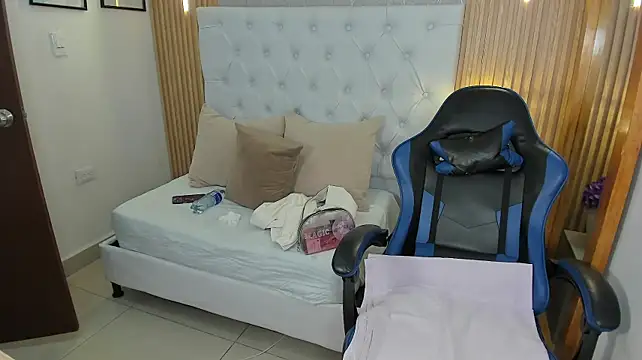 kitty_kayo stripchat live cam model