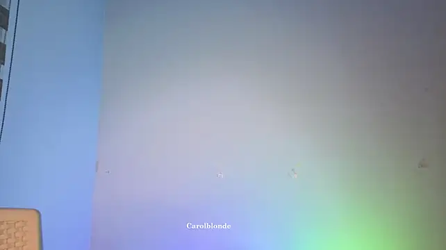 Carolblonde stripchat live cam model