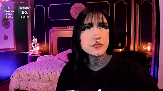 Kat_VonDe stripchat live cam model
