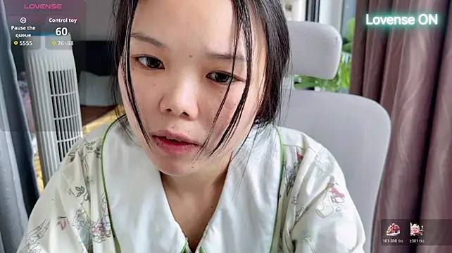 xiaosu22 stripchat live cam model