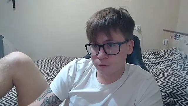 Maxxxgayboy stripchat live cam model