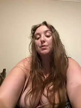 Caligirl9895 stripchat live cam model