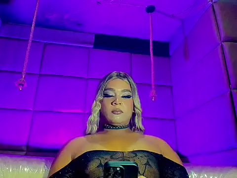 Crystal_ShineSt stripchat live cam model