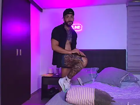 Simon_trujillo stripchat live cam model