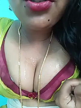 Raksitha_kannada stripchat live cam model