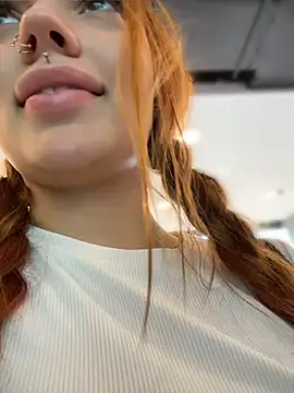 LisaCatt stripchat live cam model