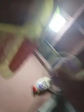 manilafoxts stripchat live cam model