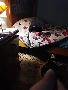 Pollusc stripchat live cam model