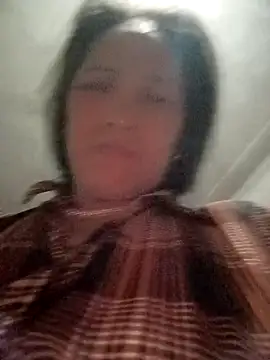 maymayrose68 stripchat live cam model