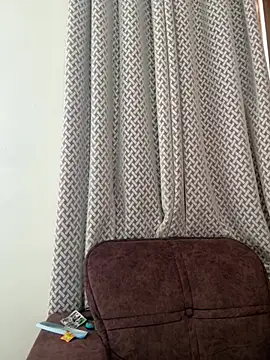 Loviiie stripchat live cam model