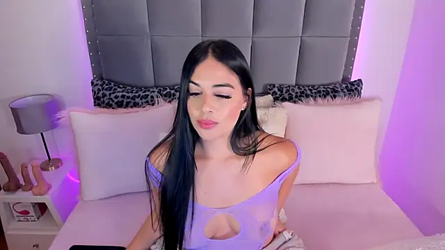 Saian-lory stripchat live cam model