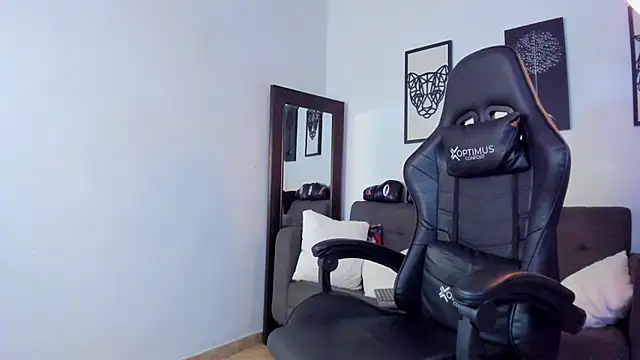 Justin_kingX7 stripchat live cam model