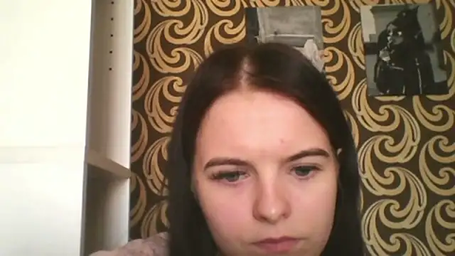 KikiAmino stripchat live cam model