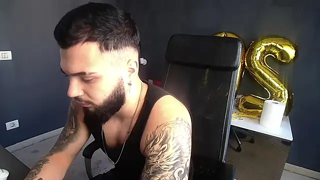 OscarWillss stripchat live cam model