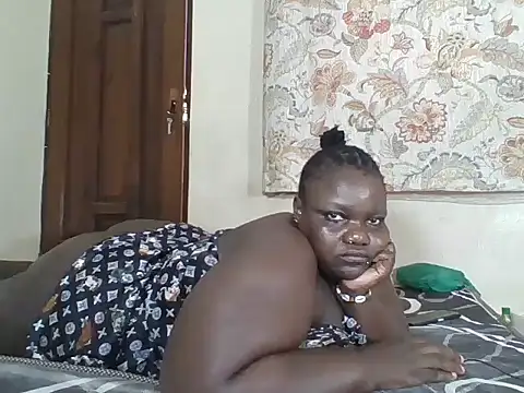 Bigdarkass stripchat live cam model