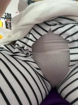 suyabb stripchat live cam model