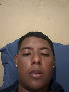 Nuneszs17 stripchat live cam model
