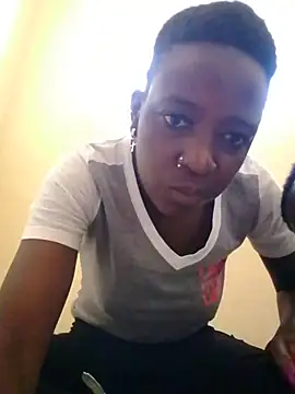 LOVENESS-CUTE stripchat live cam model