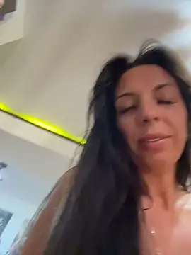 Almmaxxxx stripchat live cam model