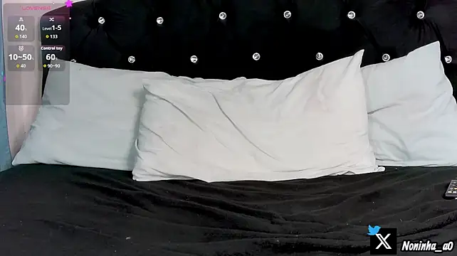 Noninha_ stripchat live cam model