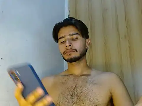 CoralN stripchat live cam model