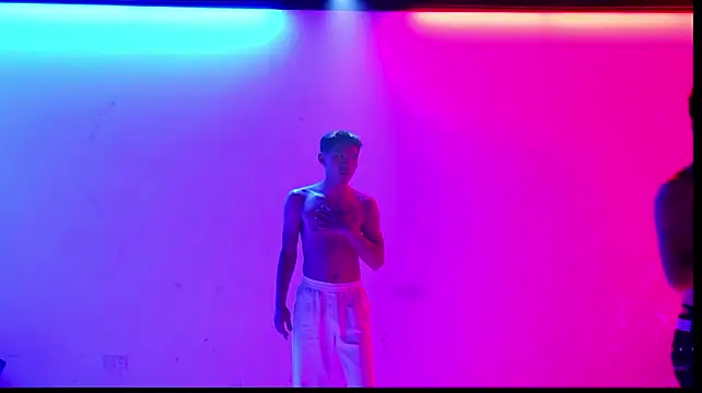 Heartbroken-boys-001 stripchat live cam model