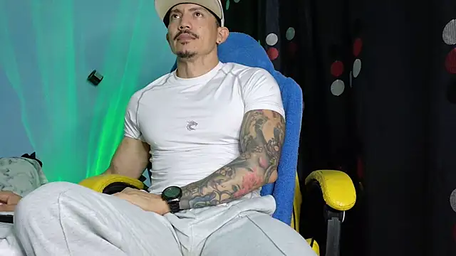 Alex_motta stripchat live cam model