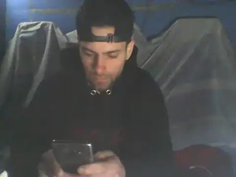 MatiasflamaV stripchat live cam model