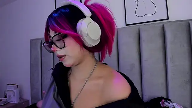 Kitty_Gang stripchat live cam model