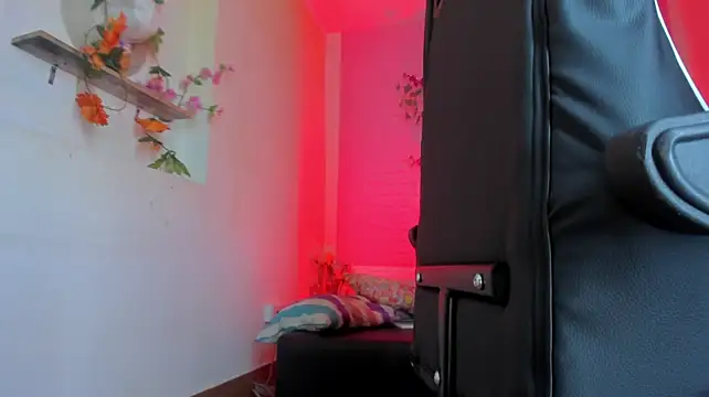 Katy_bratz_ stripchat live cam model