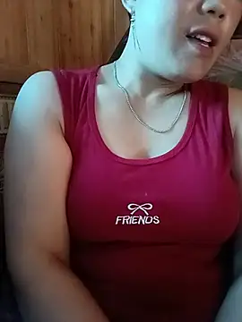 Sara_pusyy stripchat live cam model