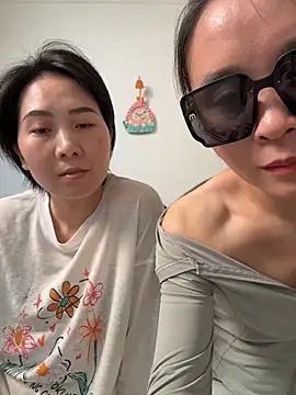 mm47865 stripchat live cam model