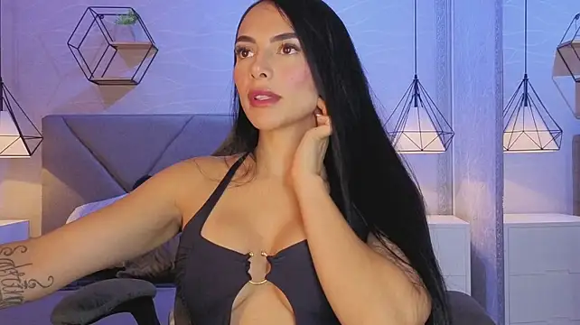 brendasweet10 stripchat live cam model