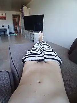 Lul18809 stripchat live cam model